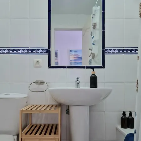 Апартаменти Mala Mia Seaviews Familiar Con Piscina, Parking Y Terraza En