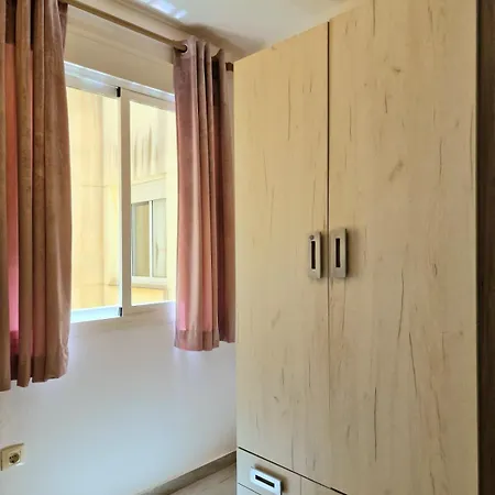Апартаменти Mala Mia Seaviews Familiar Con Piscina, Parking Y Terraza En *