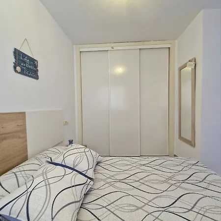 Mala Mia Seaviews Familiar Con Piscina, Parking Y Terraza En Апартаменти Фуенхірола