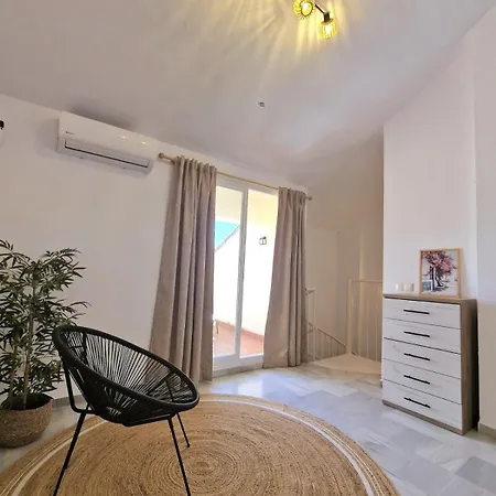 Mala Mia Seaviews Familiar Con Piscina, Parking Y Terraza En Апартаменти *