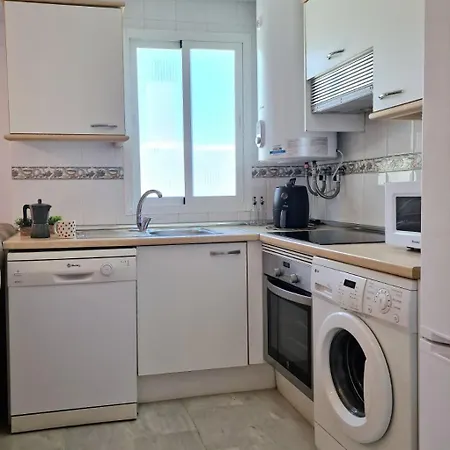 Mala Mia Seaviews Familiar Con Piscina, Parking Y Terraza En *