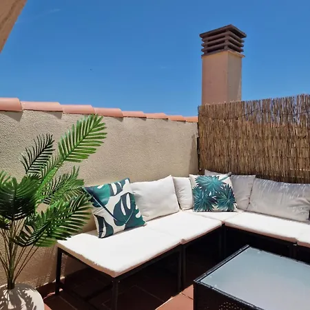 Mala Mia Seaviews Familiar Con Piscina, Parking Y Terraza En *