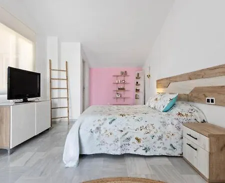 Mala Mia Seaviews Familiar Con Piscina, Parking Y Terraza En